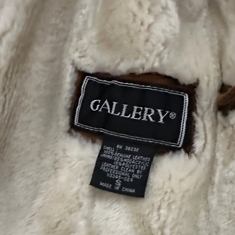 Vintage Gallery Brown Sued Leather Jacket with Cream Accents - Picture 7 of 11